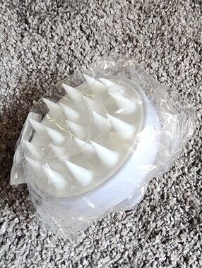 FEKKAI Silicone Scalp Revitalizing Massage Brush White  NEW! Sealed In Package
